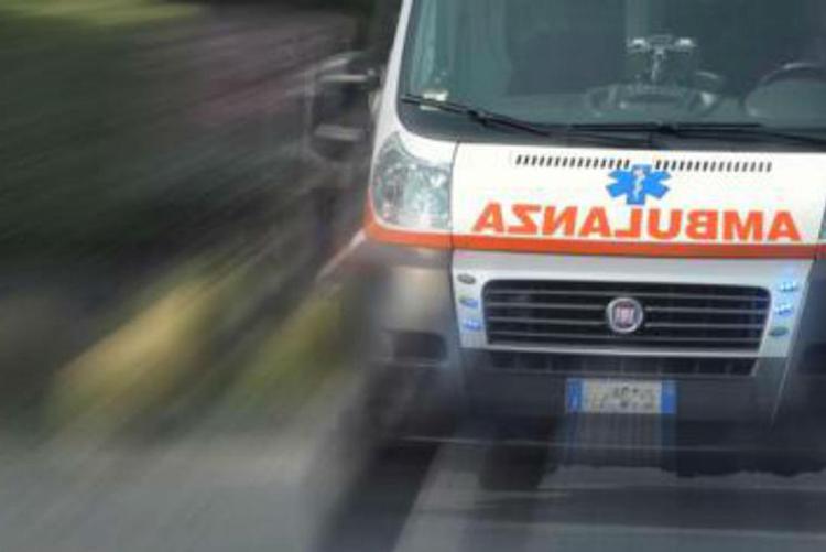 Treviso, 26enne accoltellata in strada: è gravissima
