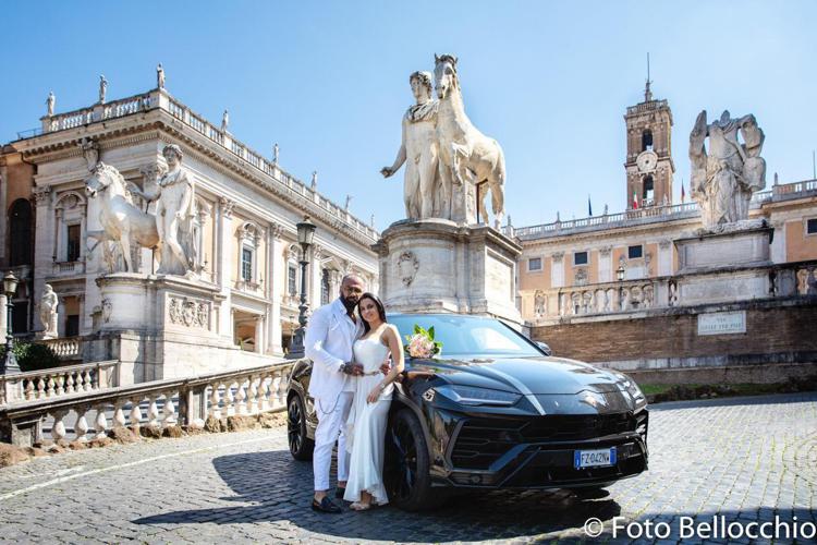 Roma: Covid non scoraggia nozze vip, Manuel Milano e Eleonora Renzetti sposi in Campidoglio