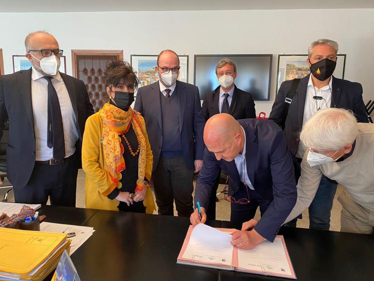 Sistema Impresa e Confsal firmano intesa con Regione Sicilia per rilancio pmi e lavoro