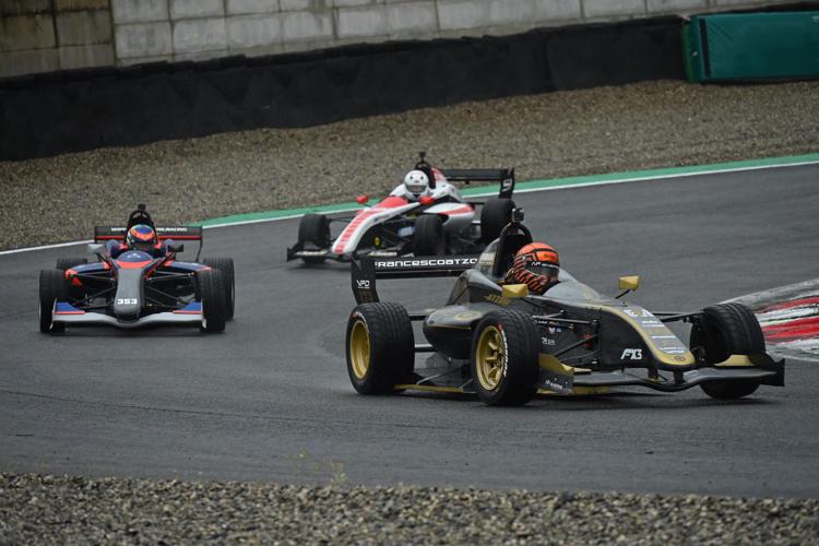 Una pioggia di emozioni per il Formula X Racing Weekend a Varano