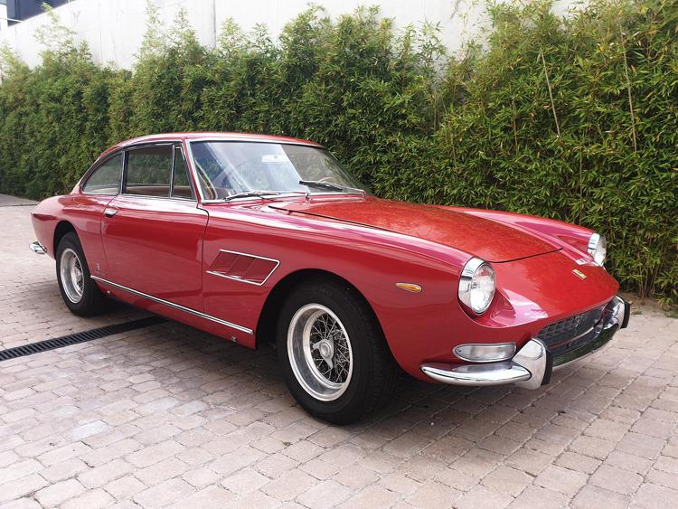 Ferrari 300 GT del 1966, una delle 100 unità mai realizzate