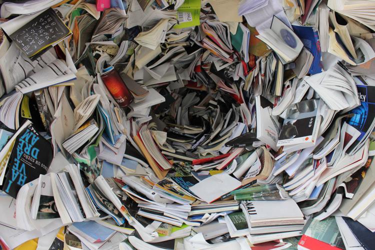 A lavoro si consuma troppa carta, le 7 regole per un ufficio 'paper free'