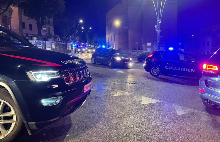 Roma, smantellata piazza spaccio a Tor Bella Monaca: 21 arresti