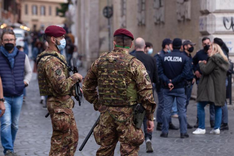 Covid Lazio, oggi 1.063 contagi e 17 morti. A Roma 500 nuovi casi