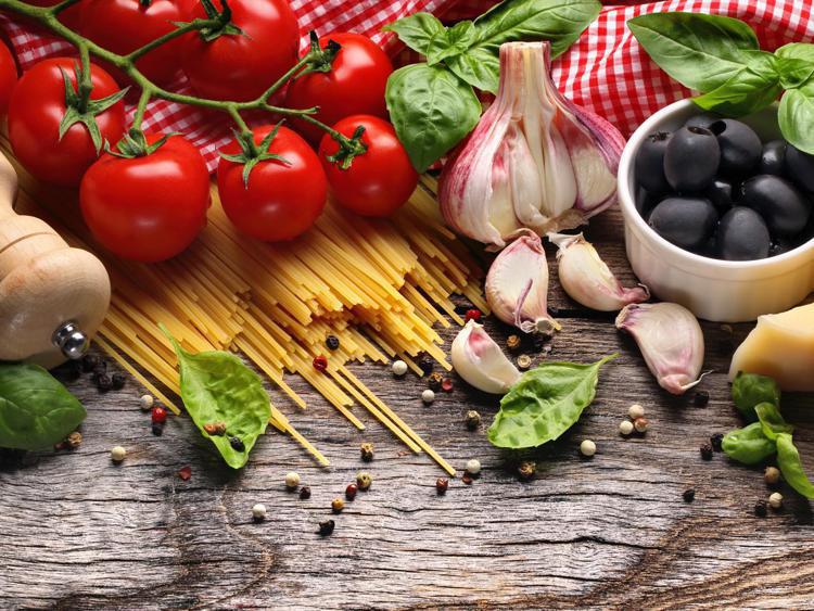 Alimenti, studio Edenred: '74% lavoratori italiani vuole dieta sana'