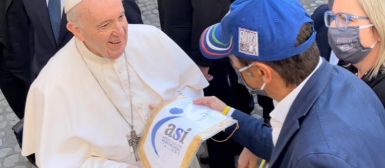 ASI con Run for SLA, in visita dal Papa