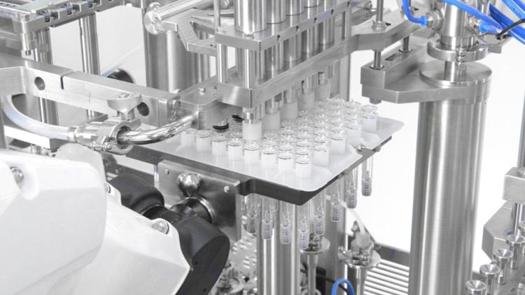 Steriline: riempimento asettico robotizzato per l’industria farmaceutica
