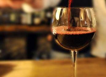 Red wine could reduce some blood fat enemies of the heart, a study is underway