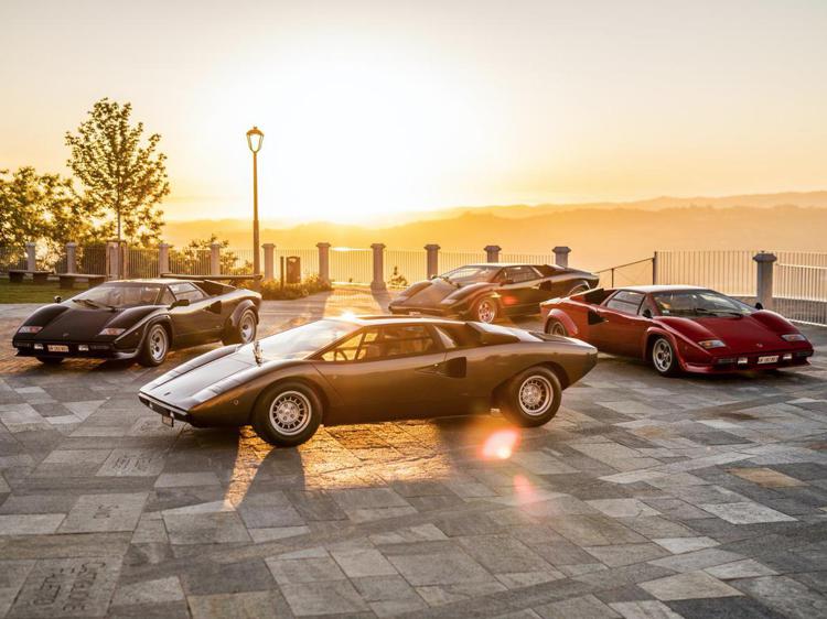 Lamborghini celebra 50 anni della Countach