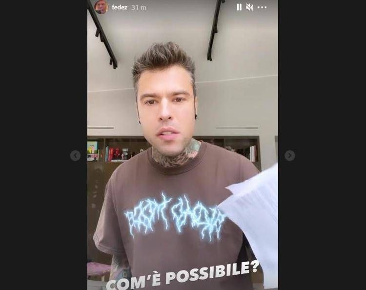 Fedez sbotta: 