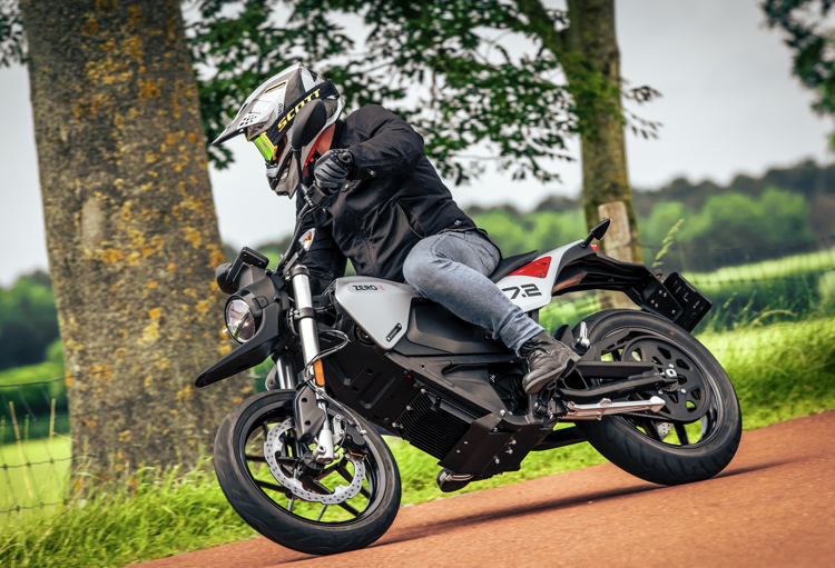 Zero Motorcycles presenta la nuova FXE