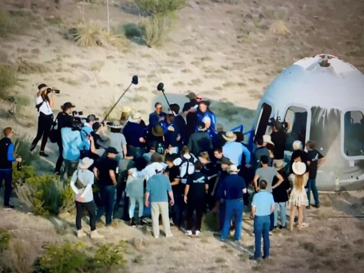 Bezos nello spazio, missione compiuta per la New Shepard di Blue Origin
