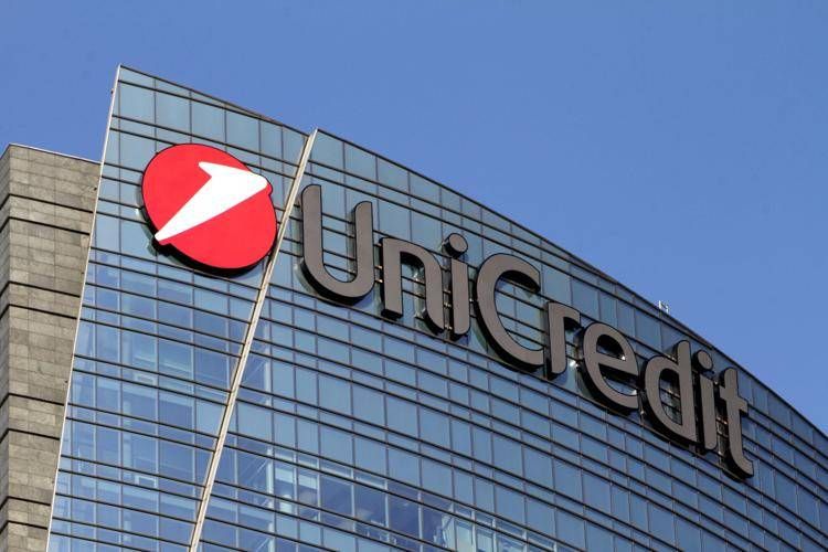 Unicredit 'vola' dopo nuovo Piano al 2024, forte aumento utili e più dividendi a azionisti