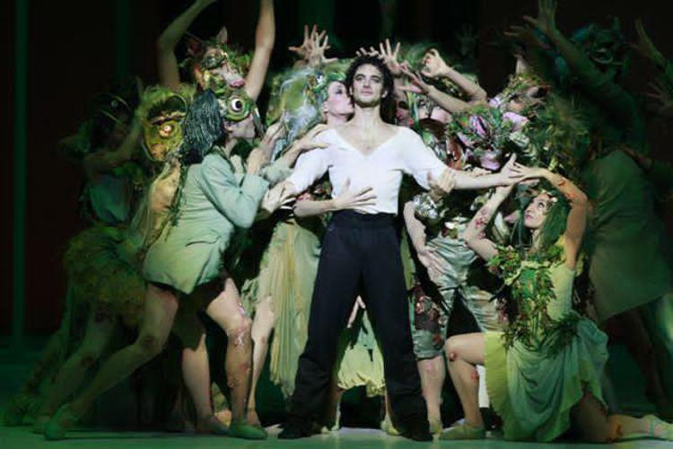 Alessio Carbone, premier danseur dell'Opéra di Parigi in 'Peer Gynt' al Teatro dell'Opera di Roma