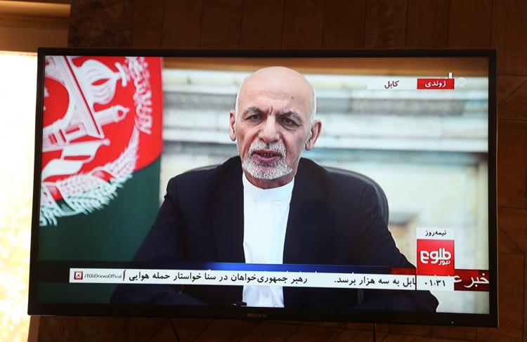 Afghanistan, presidente Ghani lascia paese: 