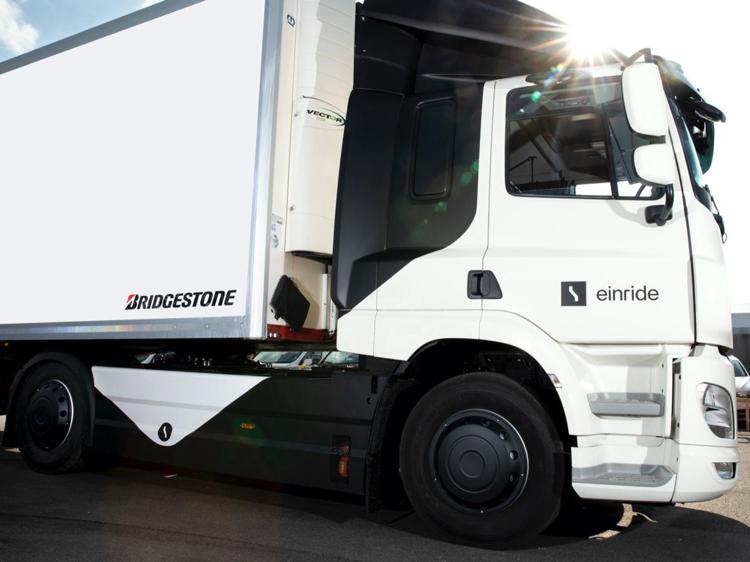 Bridgestone con Einride per il trasporto merci autonomo a zero emissioni