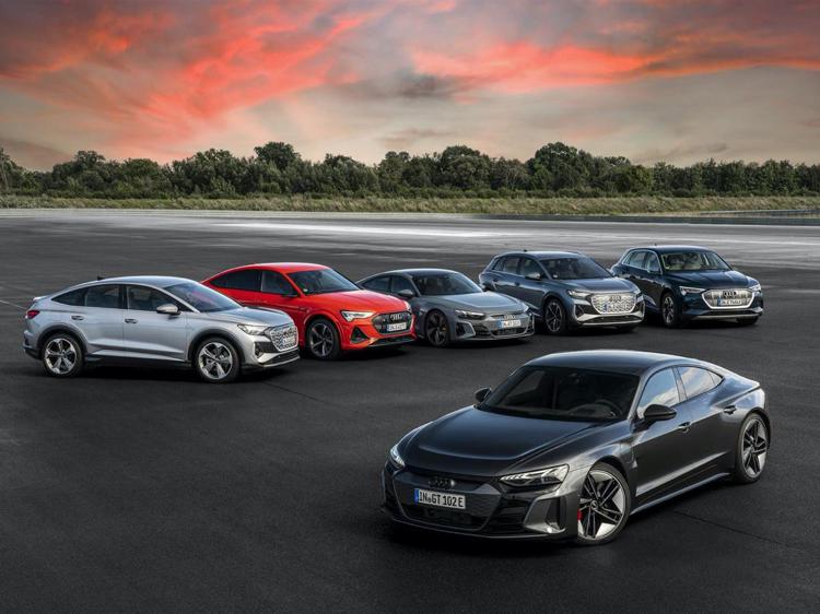 Audi accelera sull'e-mobility, dal 2026 solo modelli full electric