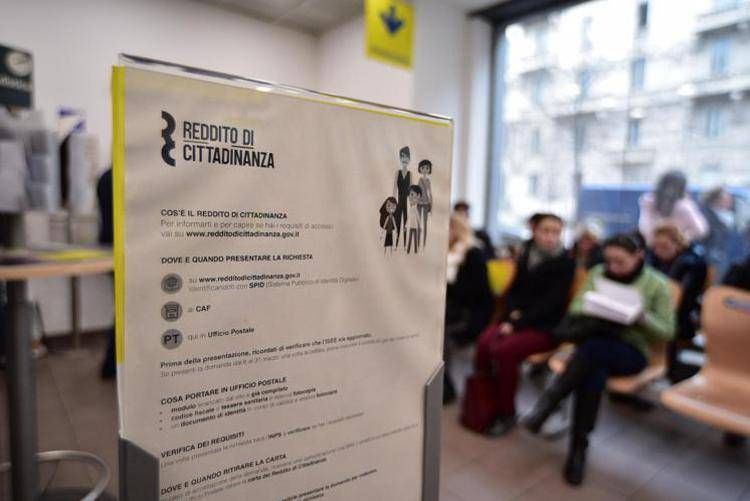 Reddito Di Cittadinanza E Di Nuovo Scontro