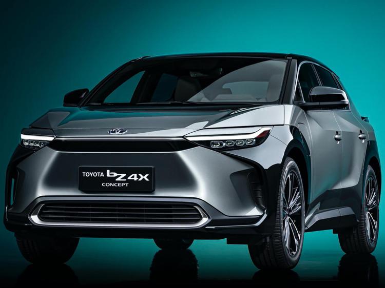 Toyota investirà oltre 11 mld di euro per le batterie EV