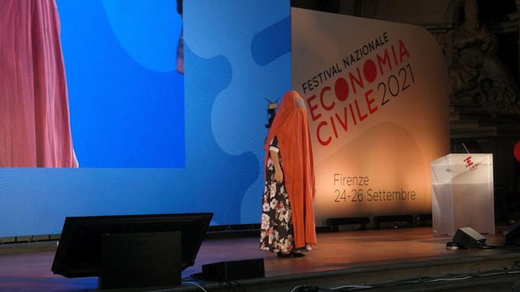 Firenze, il Festival Nazionale dell’Economia Civile ascolta e sostiene Adila