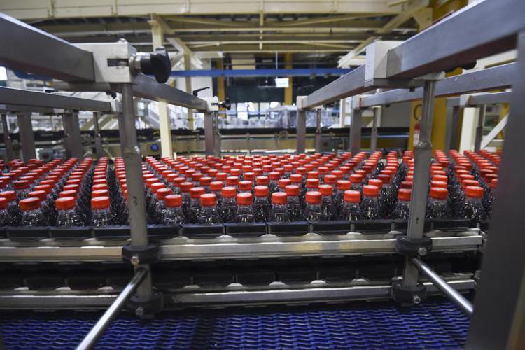 Coca-Cola in Italia vale 870 mln euro e crea oltre 22 mila posti di lavoro