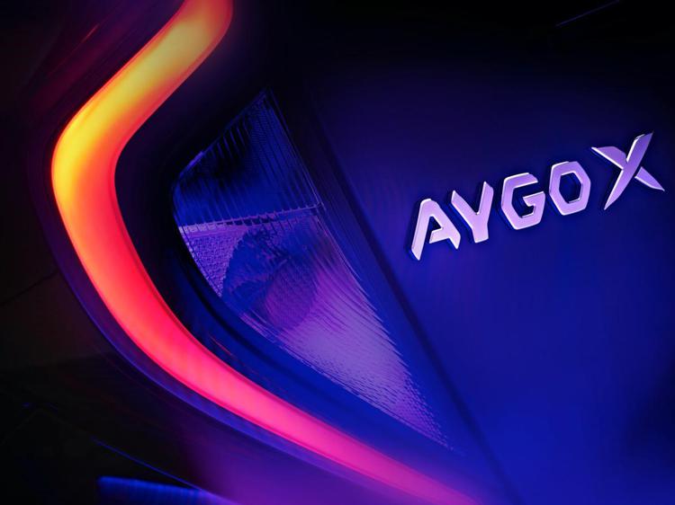 Si chiamerà Aygo X il nuovo crossover di segmento A di Toyota