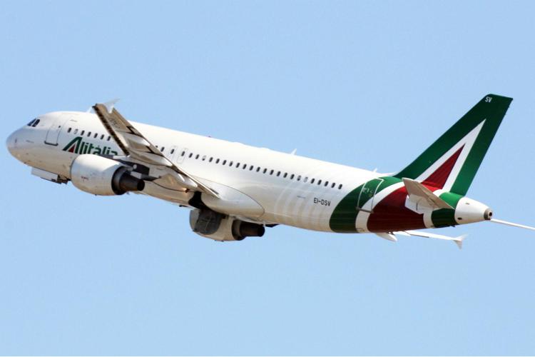 Alitalia, giovedì 14 ottobre ultimo volo