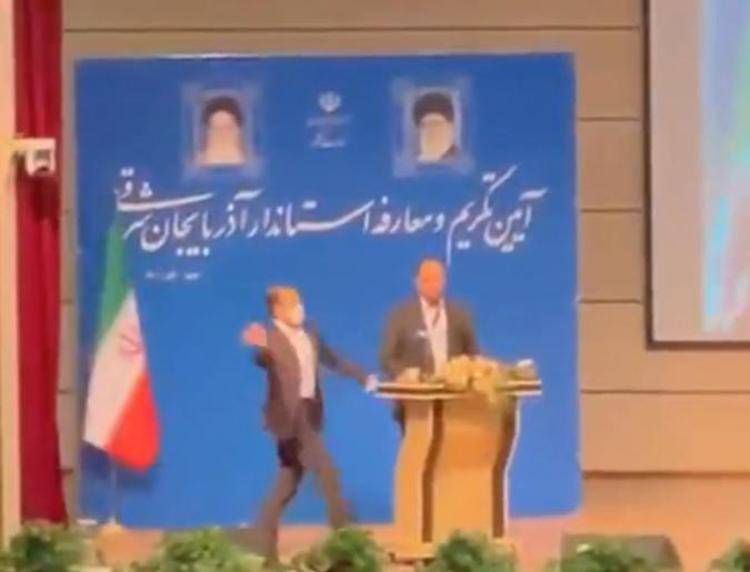 Iran, governatore preso a schiaffi VIDEO