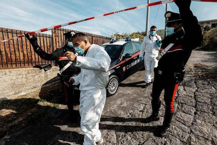 Omicidio Ercolano, ragazzi uccisi: fermato 53enne, 11 colpi sparati