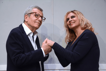 Relives the Sordi-Vitti couple in ‘Amore mio help me’ with Micheli-Caprioglio at the Ciak theater in Rome