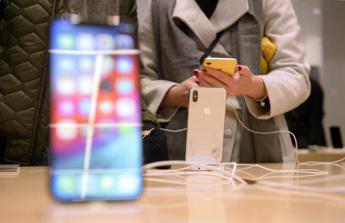Apple launches iPhone self-service repair service