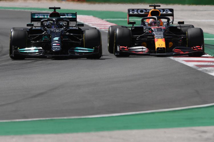 F1, Hamilton-Verstappen sfida finale ad Abu Dhabi. Il britannico 