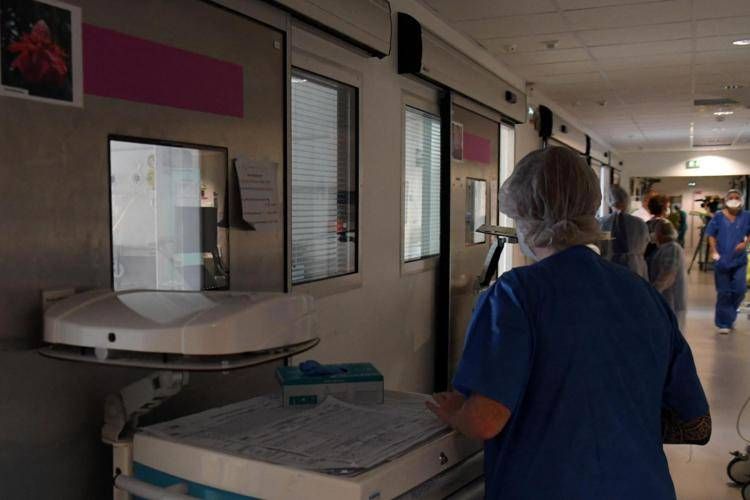 Ospedale francese - (Afp)
