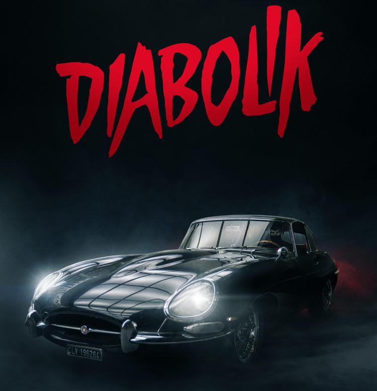 Jaguar, la E-Type torna al cinema al fianco di Diabolik