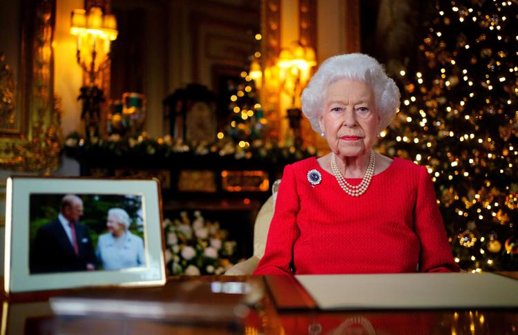 Natale, il messaggio della regina Elisabetta: 