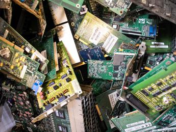 E-waste, illegal flows are growing