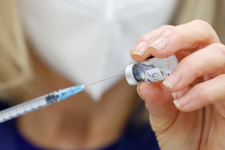 Quarta dose vaccino, premier Israele: 