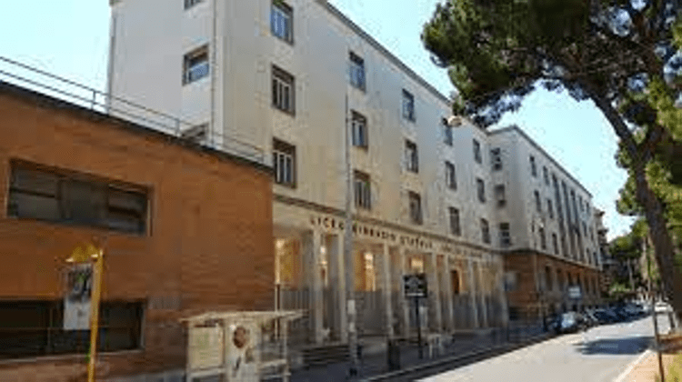 Scuola, preside Giulio Cesare (Roma): 