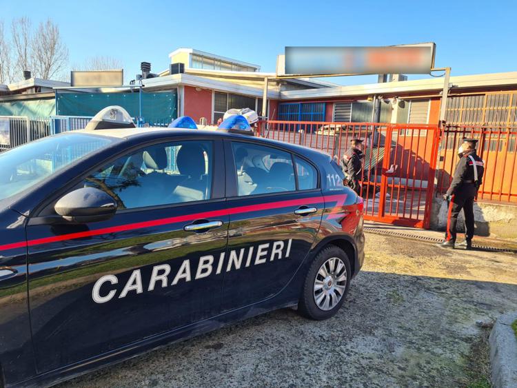 Incendia auto in officina a Milano, invocazione a santi 'intercettata' da carabinieri