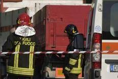 Vigili del fuoco e ambulanza - Fotogramma