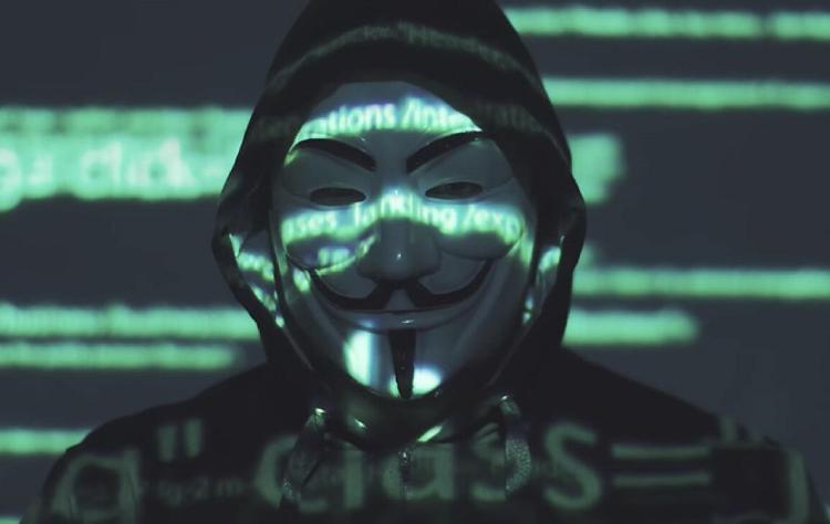 Guerra Ucraina-Russia, il messaggio di Anonymous a Putin - video
