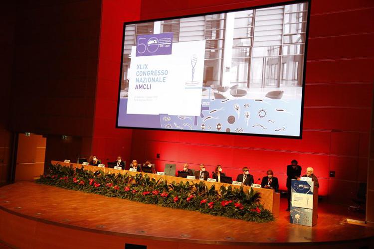 Amcli, a Rimini il congresso dei microbiologi clinici italiani