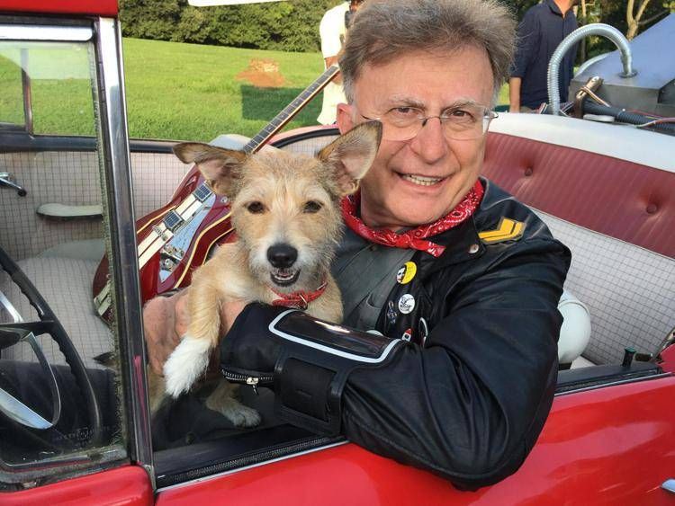 Red Ronnie e la sua cagnolina