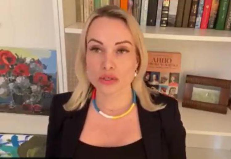 Russia, giornalista Ovsyannikova multata per video contro guerra