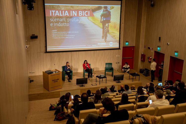 'Italia in bici', il cicloturismo e le sue potenzialità