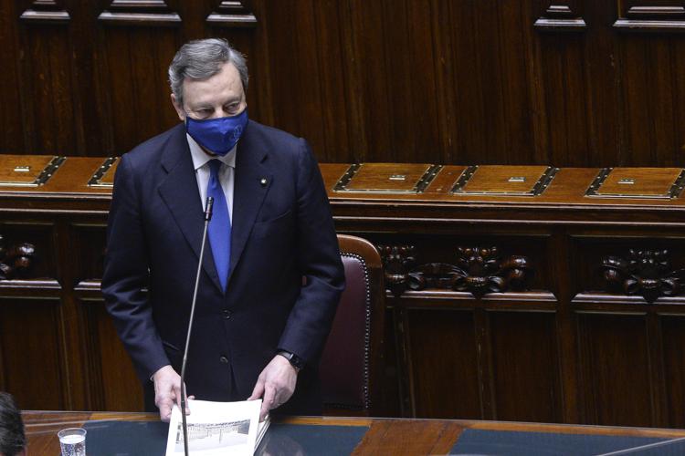 Zelensky al Parlamento italiano, Draghi: 