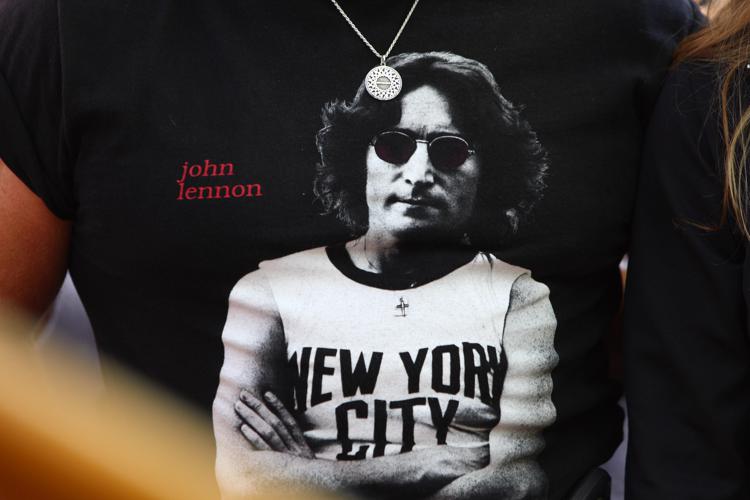 'Give peace a chance', la massoneria prende in prestito John Lennon per la sua assemblea
