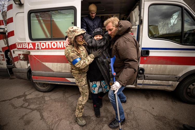 Cardiologo Kiev: ''Sono grato per l'ambulanza donata dal Papa, ora aspettiamo lui''