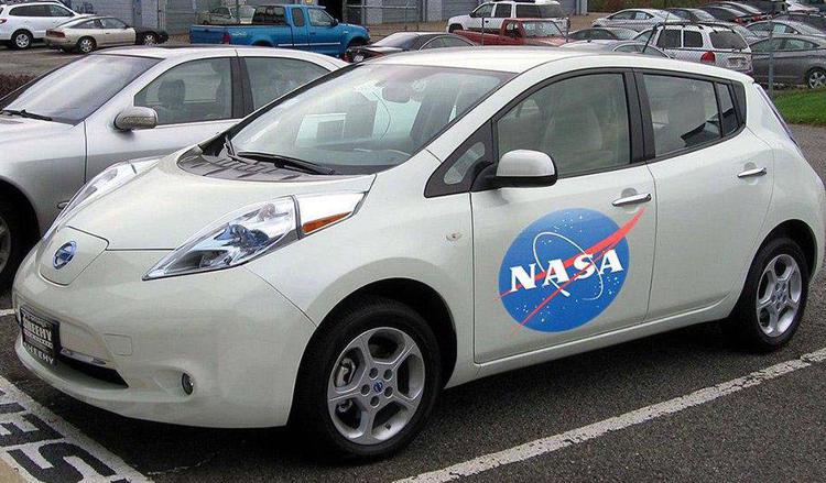 Nissan e NASA insieme per una batteria da auto che si carica in 15 minuti