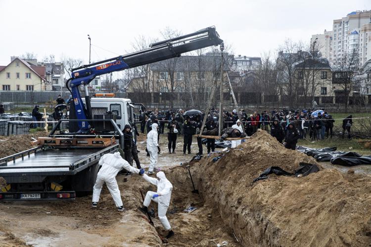 Bucha mass killings 'slowing' Russia-Ukraine peace talks